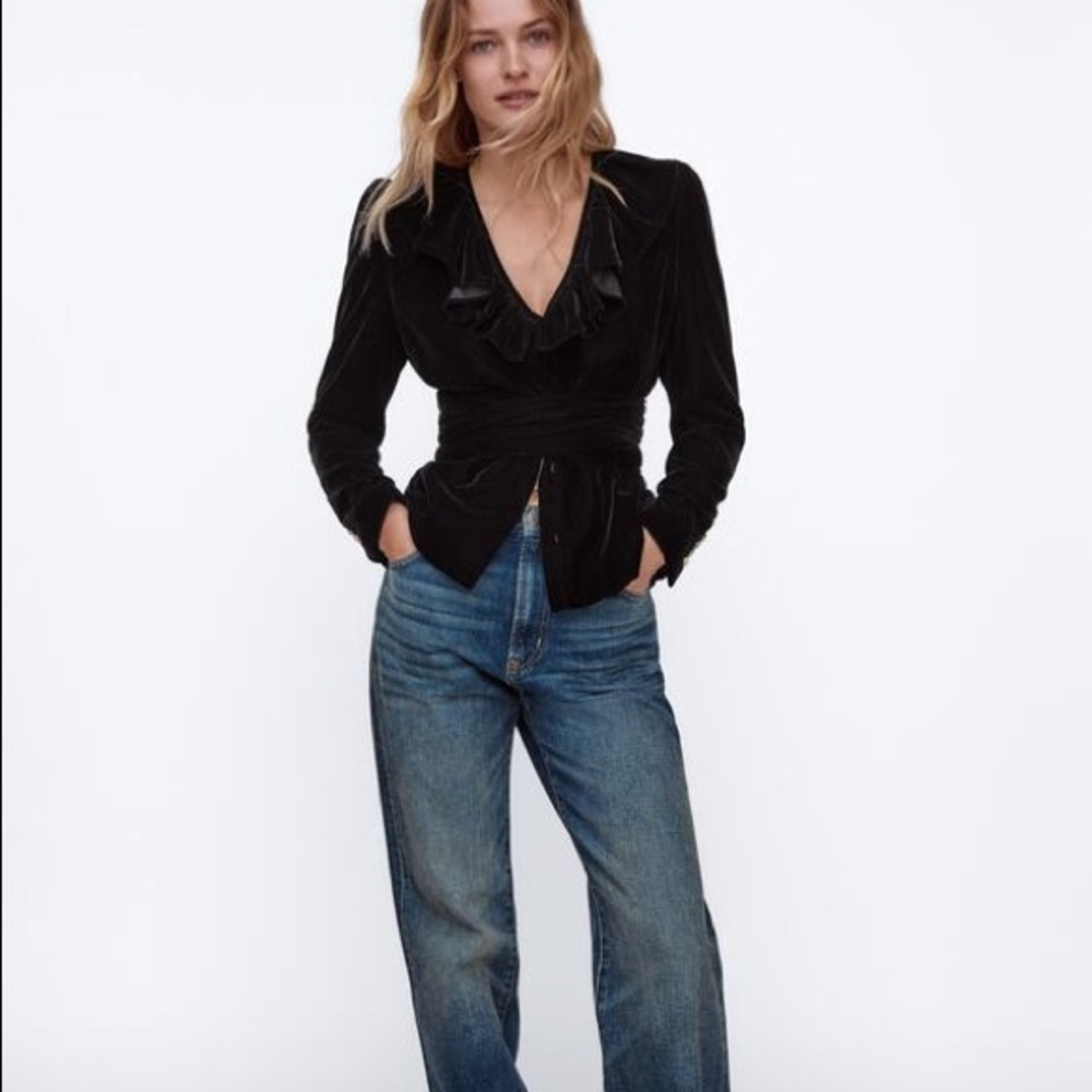 🌙ZARA black ruffled tie belt velvet blazer🌙 - Picture 8 of 10